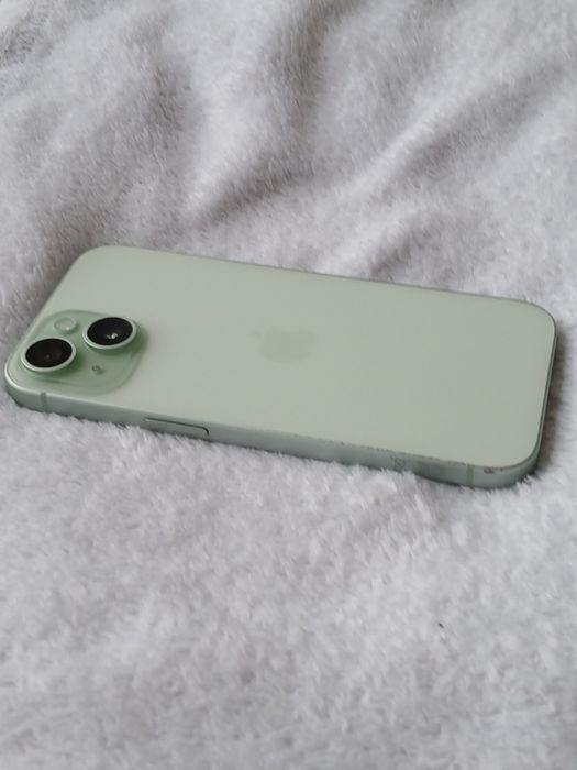 iPhone 15 verde 128GB 87% bat