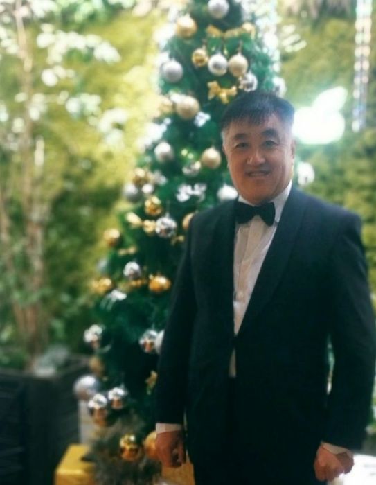 Профессиональный ведущий с многолетним опытом .