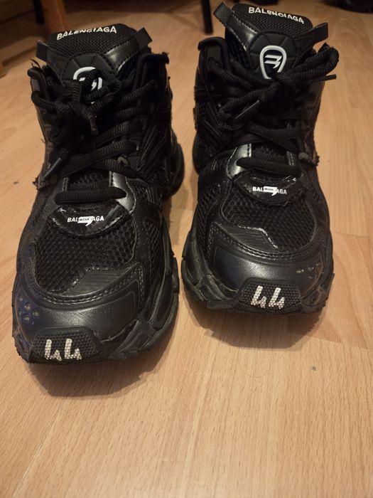 Balenciaga runners