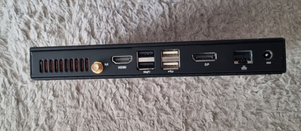 Mini PC Giada i59u-b5000: Intel i5 6200u/8GB Ram/SSD 120GB/WIFI