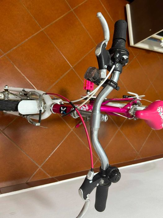 Bicicletă fete B’Twin Mistigirl 500 (Dechatlon) - Roți 20 inch, Stare Excelentă
