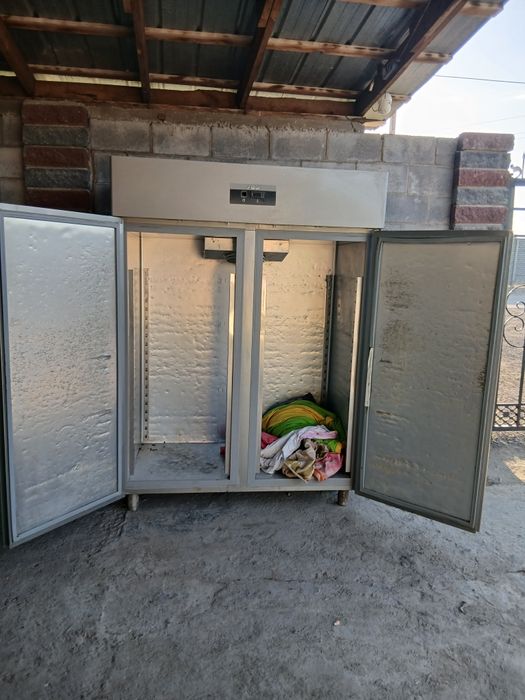 Продам холодильник