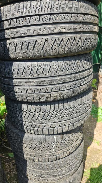 285 45 20 225 40 18 245 235 225 205 195 16 17 anvelope