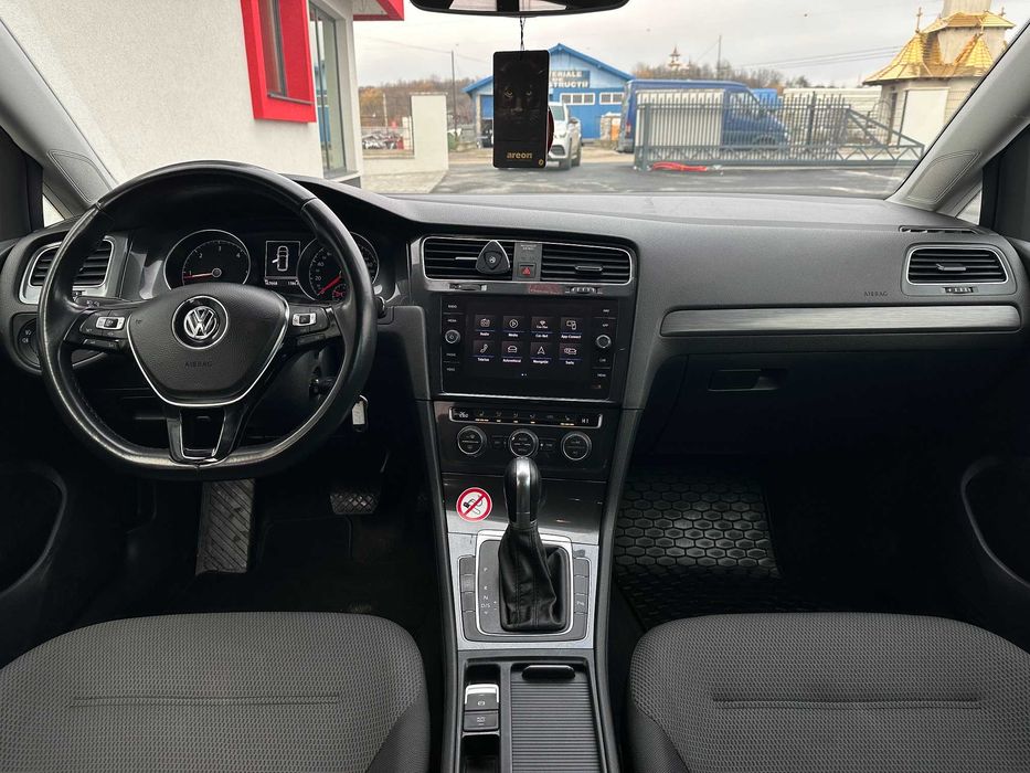 VW Golf 7,5 1,6 tdi 2019 automat aceptam Rate Buy-back Variante