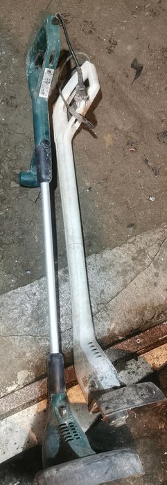 mașină de tuns iarba