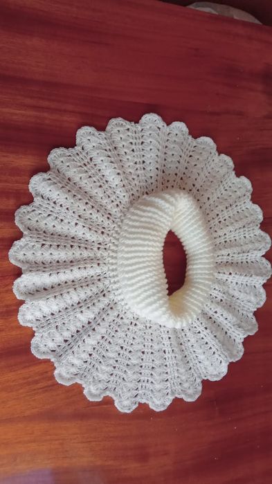 Продам манишку ручной работы