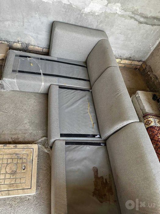 Mebel sotiladi, (Himchitka qilinsa boldi)
