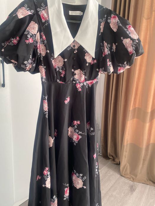 Женский платье вечерний