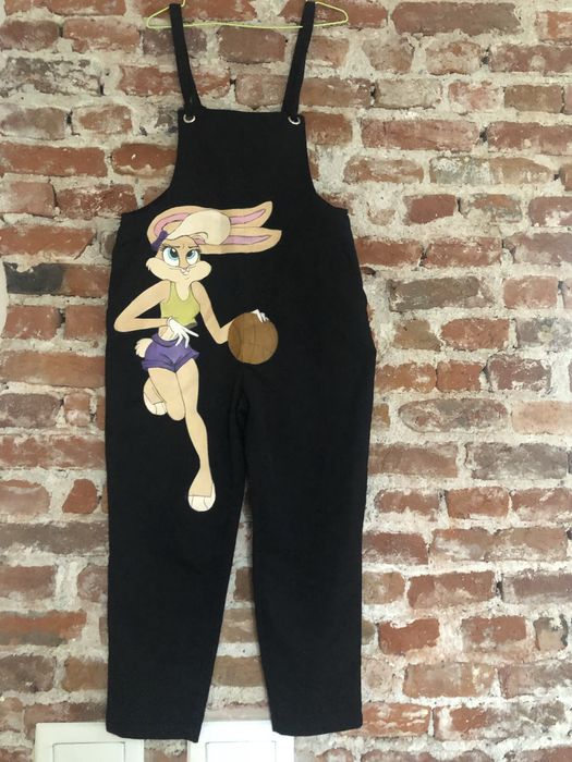 Ръчно рисуван гащеризон