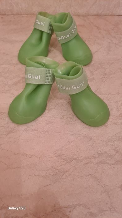 Ботинки и сапоги для собак