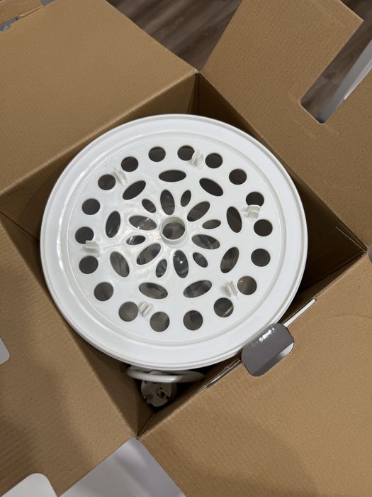 Продается стерелизатор-пароварка Beaba