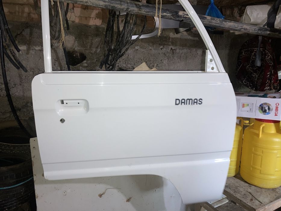 Damas eshik ong chap