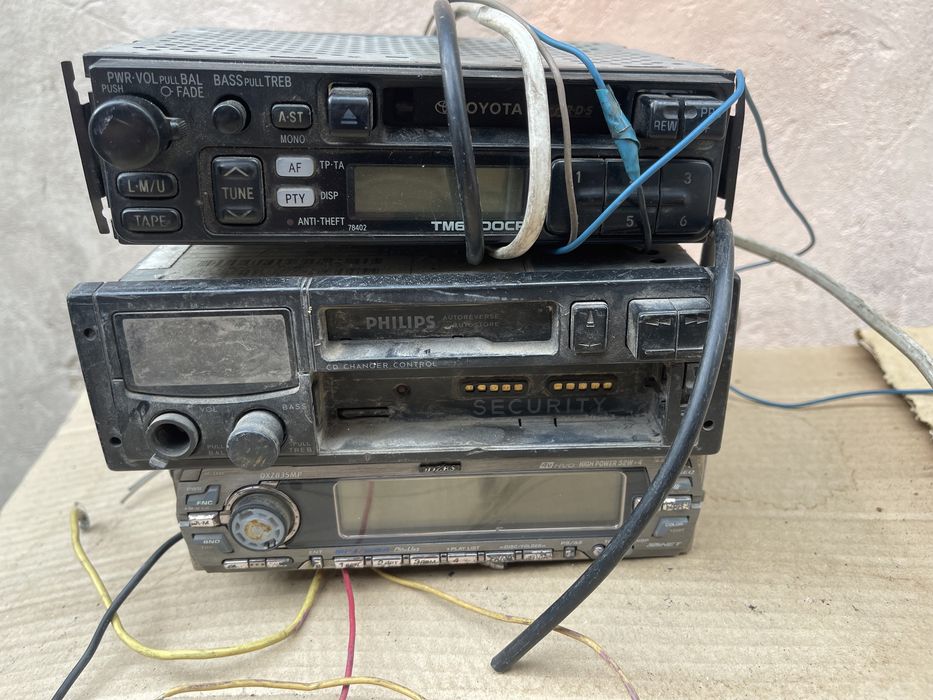 Продам Магнитолы