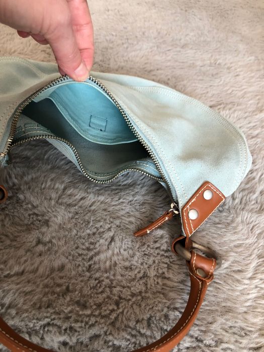 чанта от естествен велур