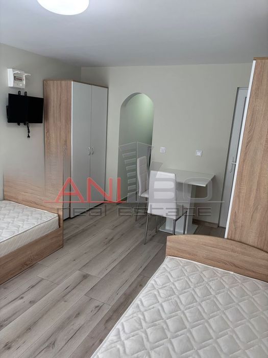 Продава се Едностаен апартамент в Варна, Бриз - 20 кв.м за 2168 €/кв.м - Снимка #2