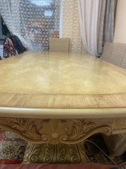 Продам большой стол