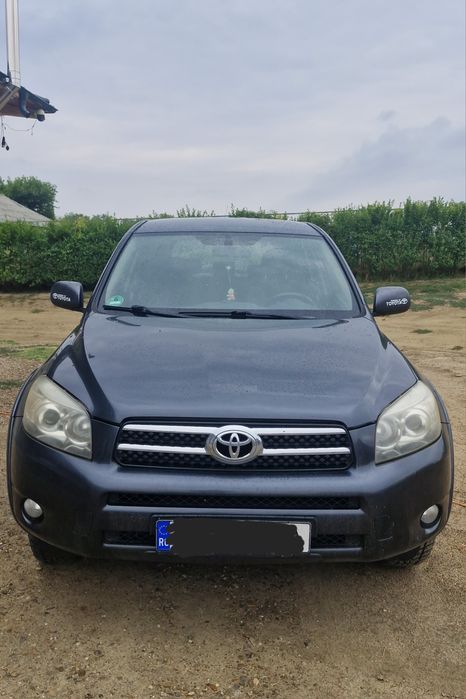 Toyota RAV4 2.2 D-CAT 177 CP – Manuală – Diesel