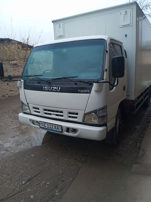 Исузу НКР сотилади