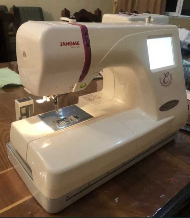 Vishipka tikuv mashinkasi Janome
