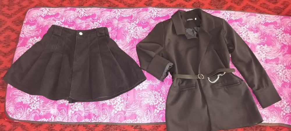 Школьный костюм и юбка