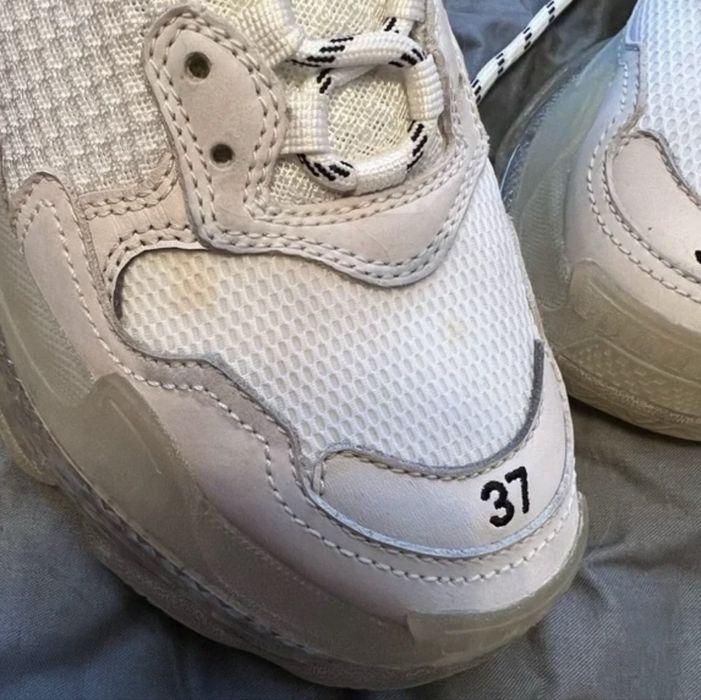 Balenciaga Triple S NOI