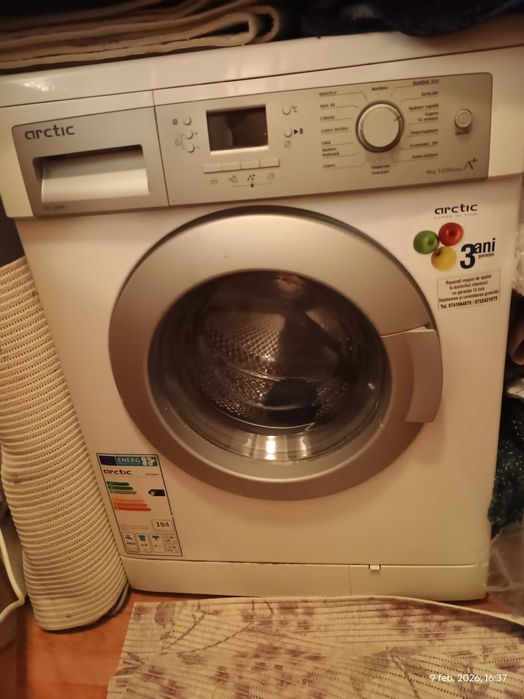 masina de spalat rufe arctic