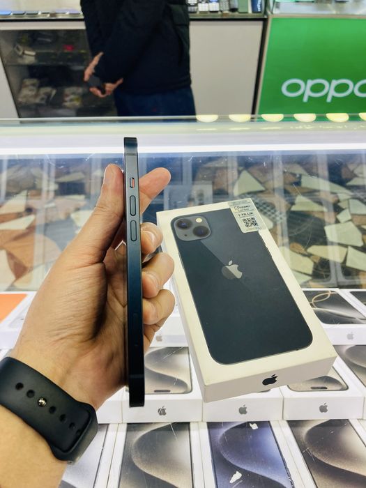 iPhone 13  128 gb black yengide 100%