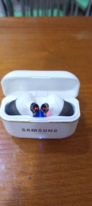 Беспроводные наушники