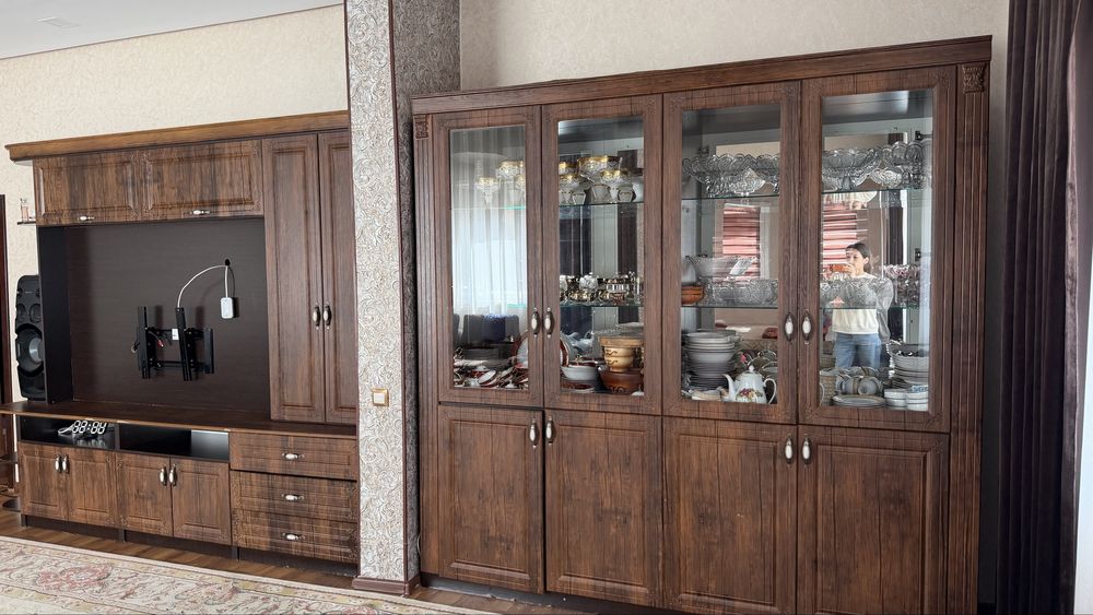 Гостиный гарнитур в отличном состоянии!!!