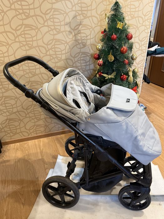 Продам детскую коляску