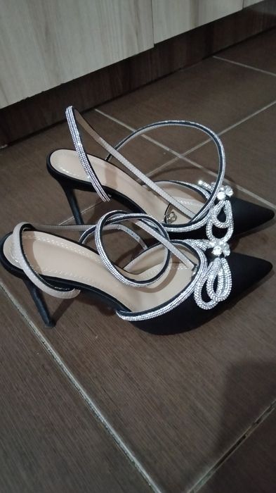 Продам обувь женскую