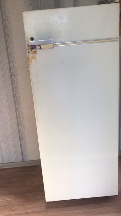 Холодильник рабочий