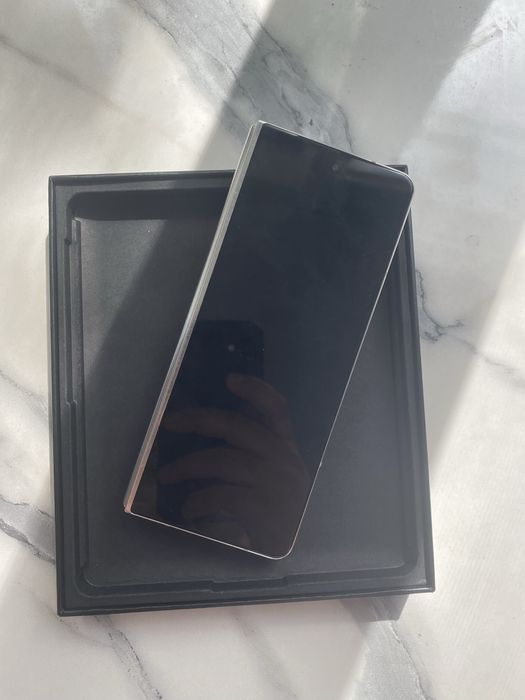 Продам Samsung Galaxy Z Fold5