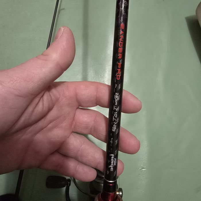 Спининг с макара и примамки