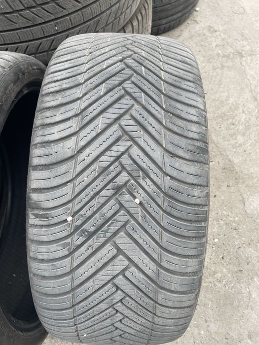 235 35 19 Hankook