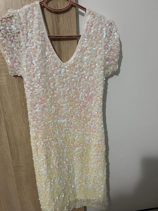 Бляскава рокля С-М