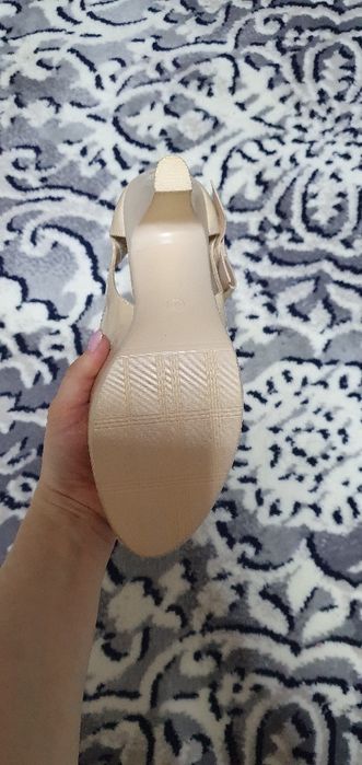 Женские туфельки новые