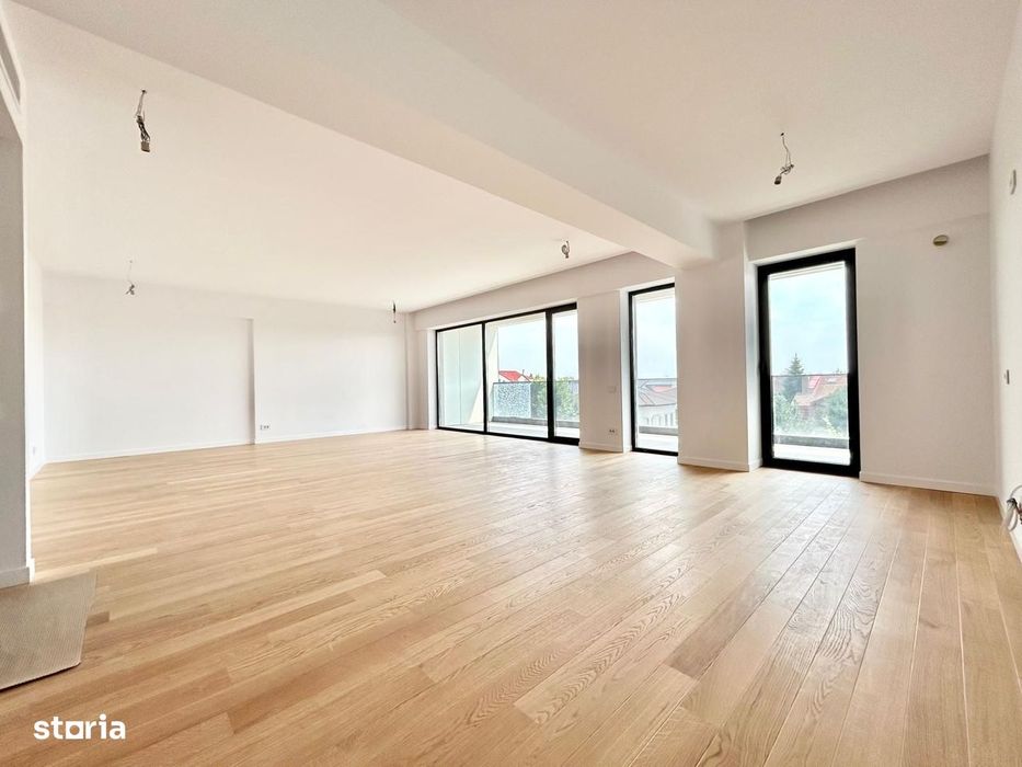 Apartament 4 camere de inchiriere zona Pipera .