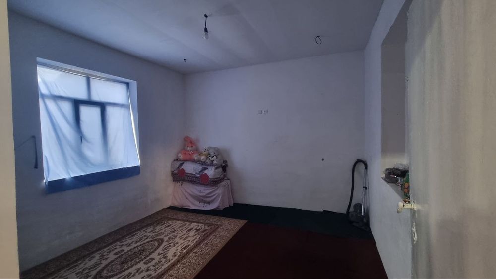 Участка сотилади 6 сотих 4 хона ошхона хаммом битган