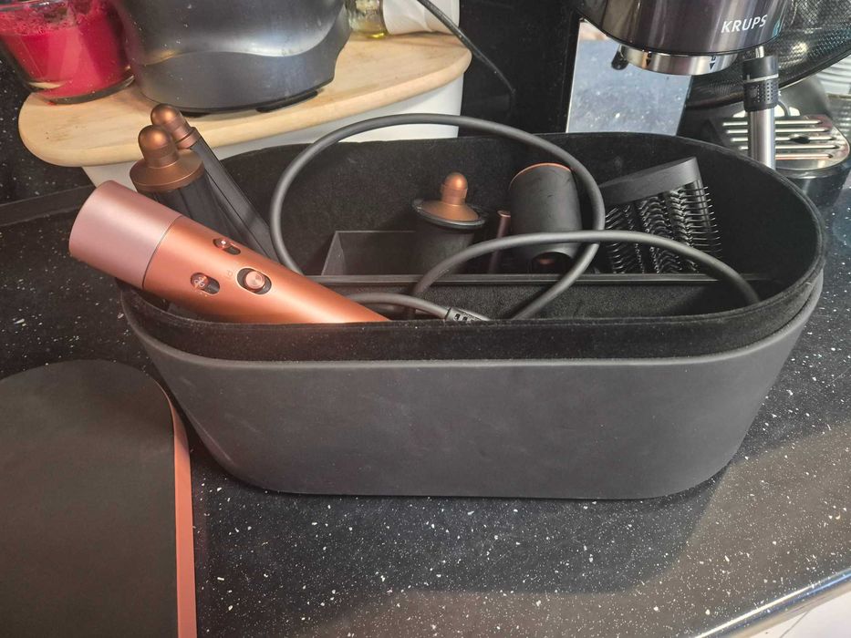 Продавам DYSON 210 евро