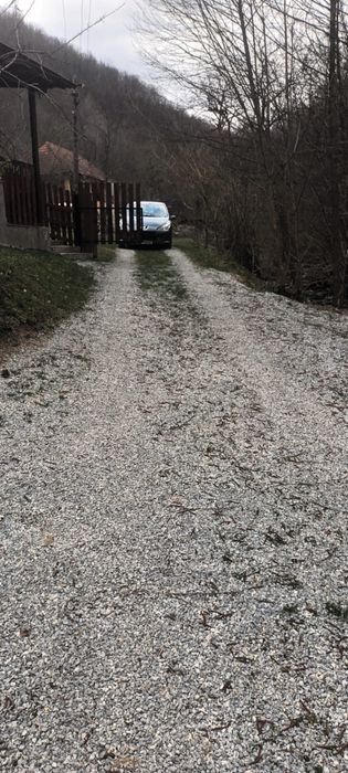 Casa de lemn (utilata, mobilata)
