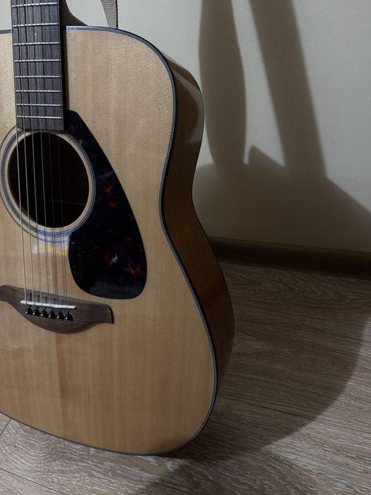 Yamaha FG800 – Chitară Acustică Profesională