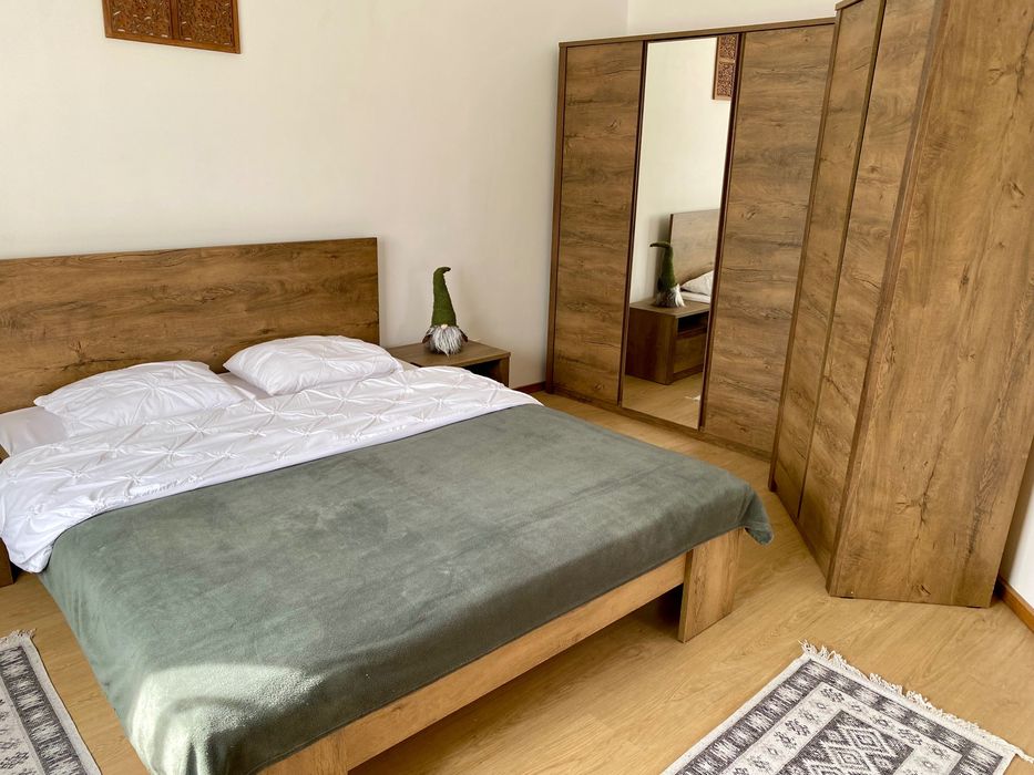 Apartament cu grădină, de închiriat pentru perioade scurte
