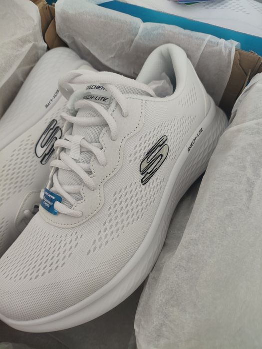 НОВЫЕ Skechers белые