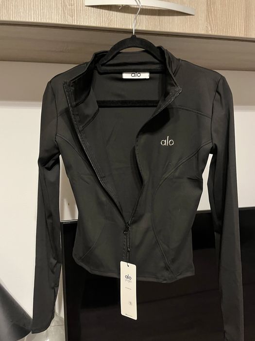 Jacheta sport ALO YOGA