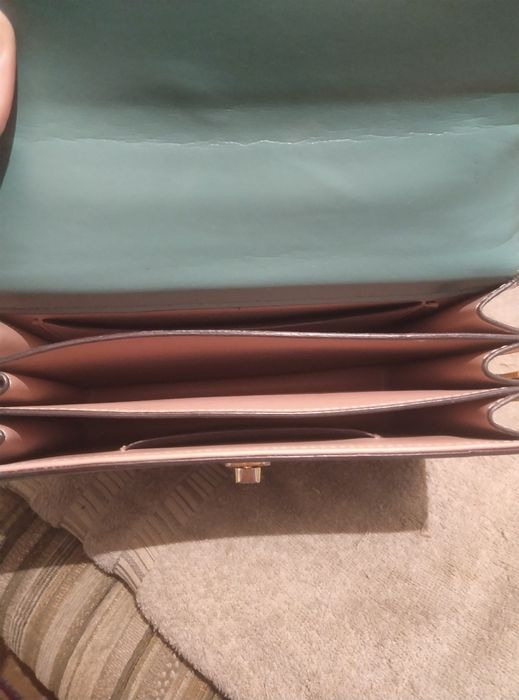 Продам две сумки не дорого