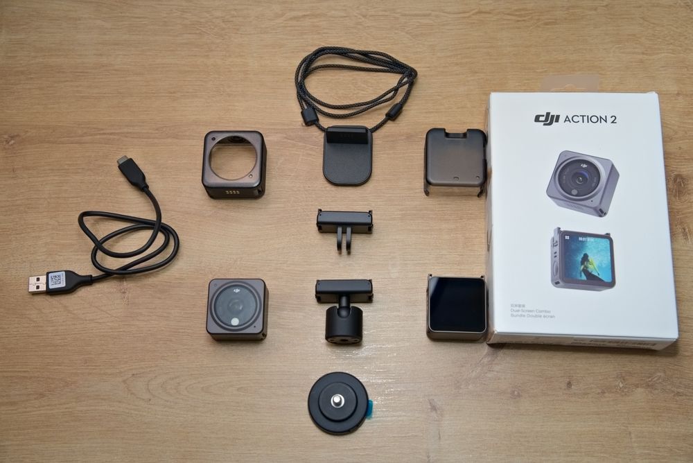 DJI Action 2 Dual Screen Combo + Куфарче Lekufee – Като нова!
