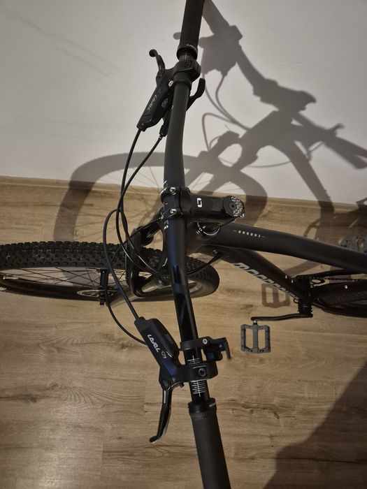 Vând Mondraker model 2023