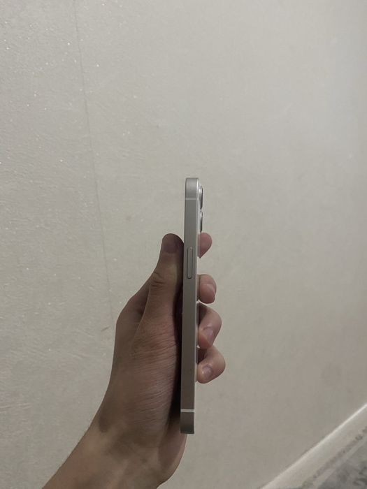 Iphone 13/белого цвета