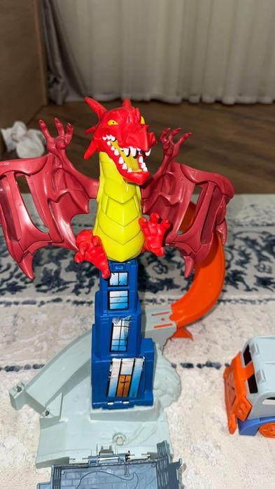 Игрушки машинки hot weels